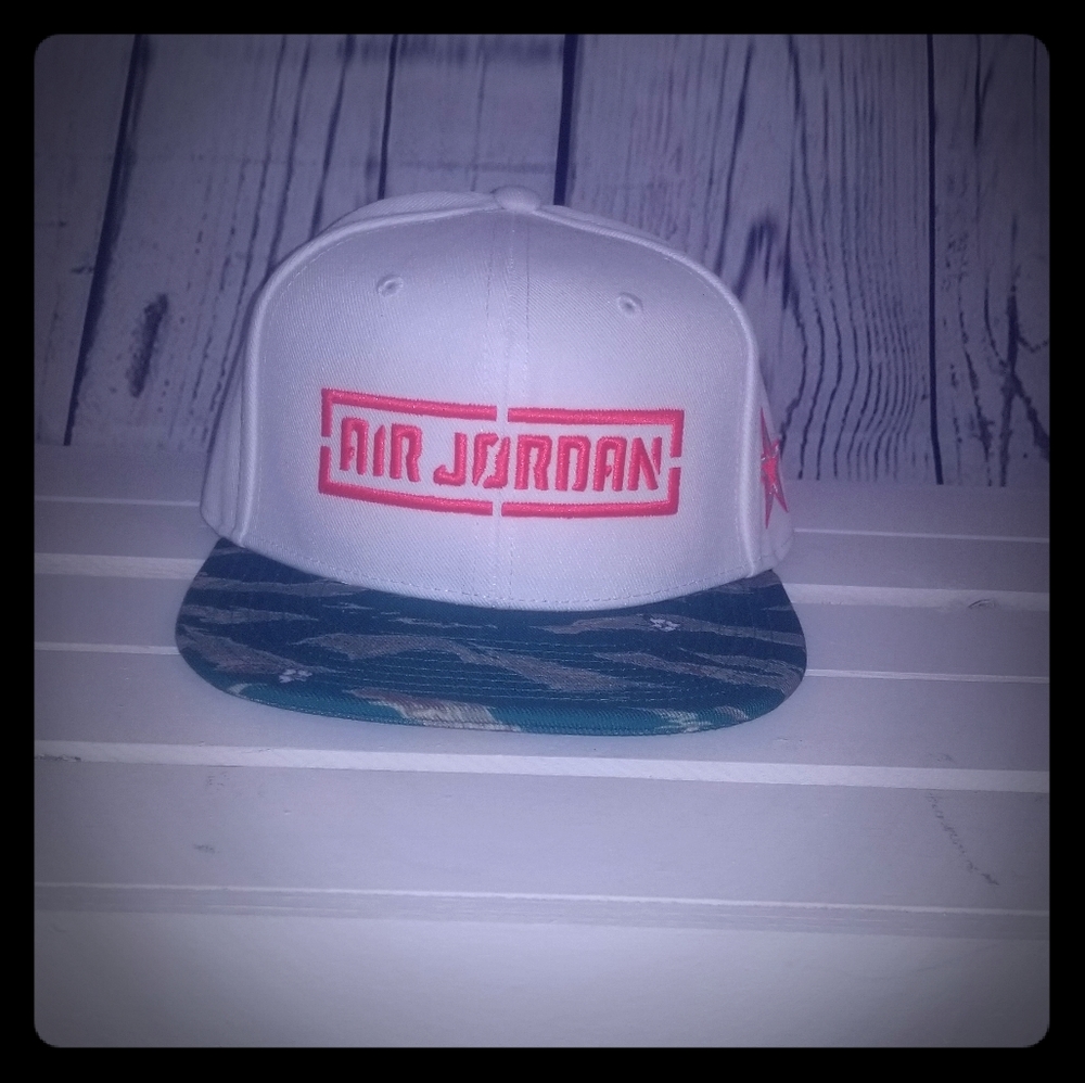 NWOT Nike air jordan FLAT bill hat